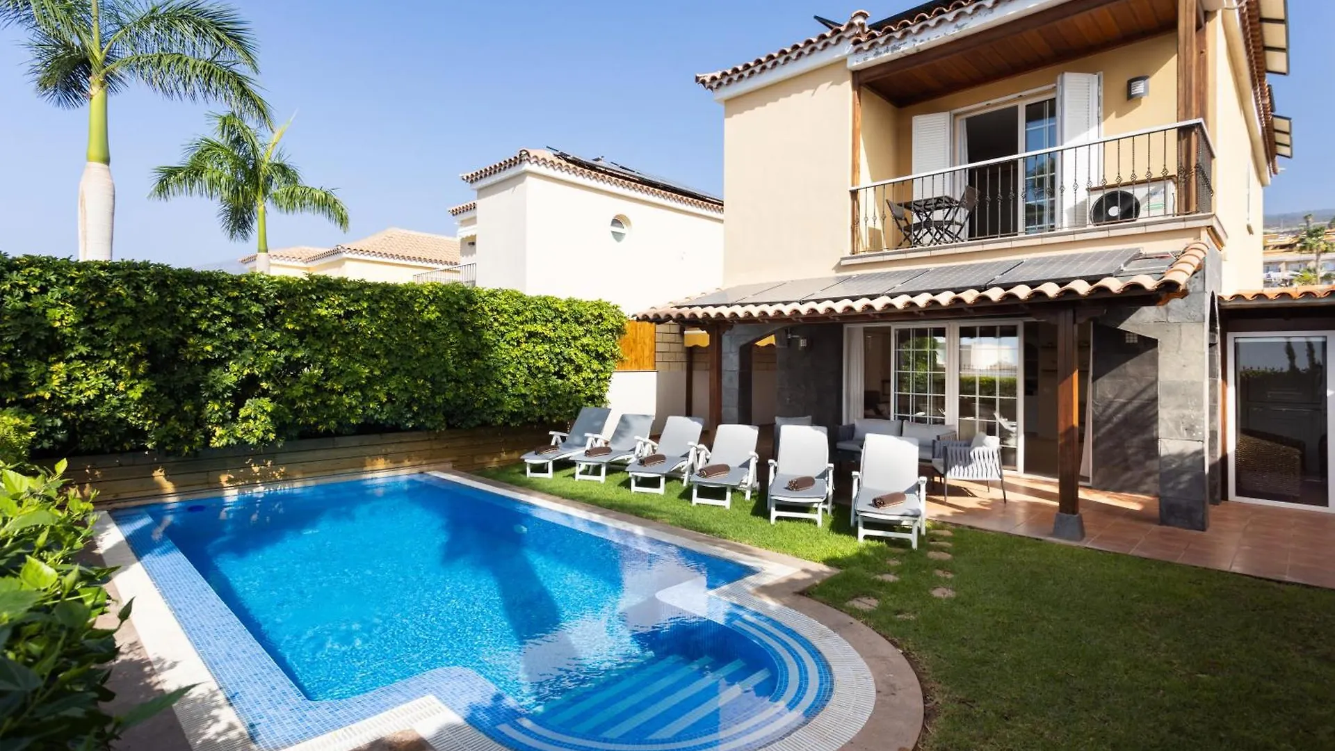Villa Paraiso Del Mar Con Piscina Privada 圣地亚哥港 西班牙